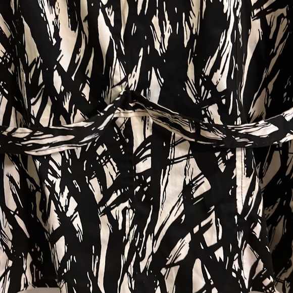 e-col-o-gie fully lined jacket for women. Size L ( buttons are loose) - Picture 6 of 7